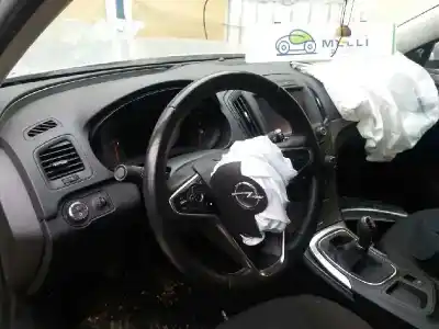 Veículo de Sucata opel insignia sports tourer selective do ano 2001 alimentado a20dte