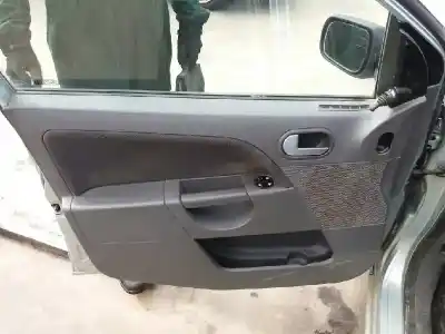 Veículo de Sucata ford fiesta (cbk) trend do ano 2003 alimentado g/fxjb