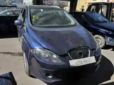 Véhicule à la ferraille SEAT ALTEA XL (5P5) Stylance / Style de l'année 2001 alimenté BXE