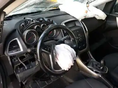Здавання транспортного засобу opel astra j lim. enjoy року 2011 потужний a17dtr