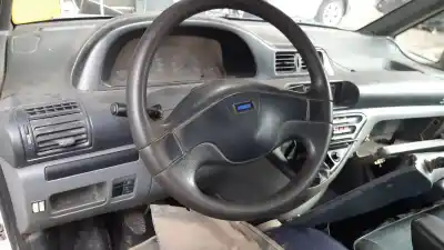 Veicolo di demolizione FIAT SCUDO (222) 2.0 JTD EL Furg. acristalado dell'anno 2001 alimentato RHX