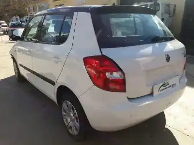 Veículo de Sucata skoda fabia ii combi (545) 1.2 do ano 2001 alimentado chfa