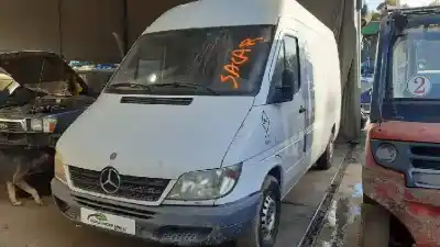 Verschrottungsfahrzeug MERCEDES                                           SPRINTER 02.00 -> CAJA CERRADA                                                                                                                                                                                                                             D611981                                                                                                                                                                                                                                                    des Jahres 2003 angetrieben D611981