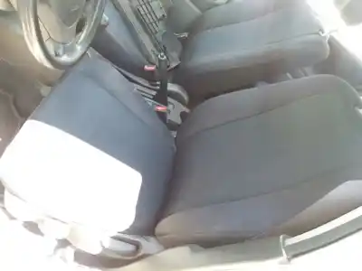 Sloopvoertuig suzuki liana rh (er) 1.6 16v cat van het jaar 2003 aangedreven m16a