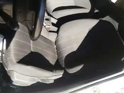 Veículo de Sucata citroen c4 lim. business do ano 2001 alimentado 5fsep6c