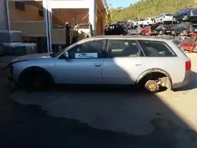 Veicolo di demolizione audi allroad quattro (4b5) 2.7 t dell'anno 2000 alimentato are