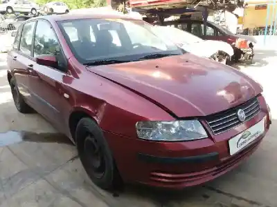 Veículo de Sucata fiat stilo (192_) 1.6 16v (192_xb1a) do ano 2002 alimentado 182b600
