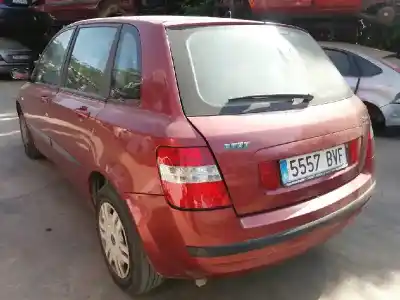 Veículo de Sucata fiat stilo (192_) 1.6 16v (192_xb1a) do ano 2002 alimentado 182b600