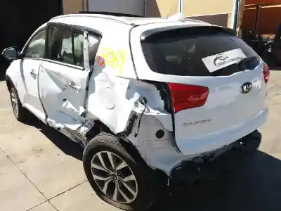 Verschrottungsfahrzeug kia sportage emotion 4x2 des jahres 2001 angetrieben d4fd