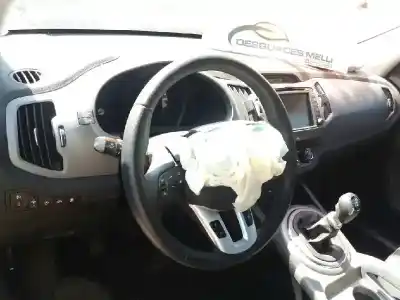 Verschrottungsfahrzeug kia sportage emotion 4x2 des jahres 2001 angetrieben d4fd