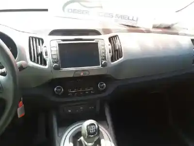 Verschrottungsfahrzeug kia sportage emotion 4x2 des jahres 2001 angetrieben d4fd