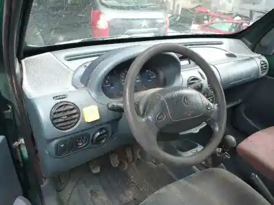 Scrapping Vehicle renault kangoo (f/kc0) alize 64 cv / 47 kw of the year 2000 powered f8q630 Scrapping Vehicle renault kangoo (f/kc0) alize 64 cv / 47 kw of the year 2000 powered f8q630