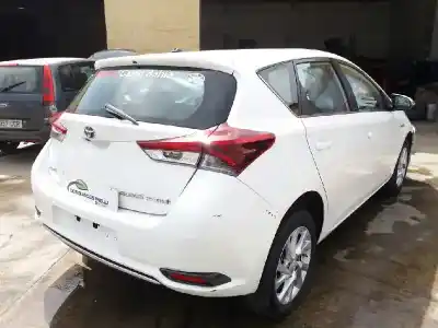 Veicolo di demolizione toyota auris hybrid active dell'anno 2016 alimentato 