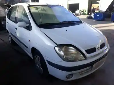 Scrapping Vehicle renault scenic (ja..) 1.6 16v authentique (ja0b/11) of the year 2001 powered g/k4m a7