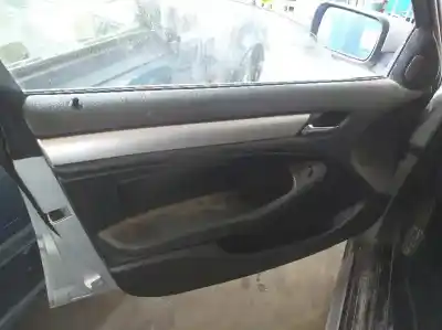 Sloopvoertuig bmw serie 3 berlina (e46) 320d van het jaar 2001 aangedreven 204d4