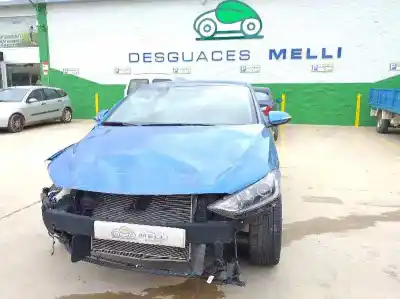 Veículo de Sucata hyundai elantra (md) klass 132 cv / 97 kw do ano 2001 alimentado g4fg