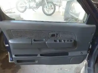 Scrapping Vehicle nissan pick-up (d22) td doble cabina rally raid 4x4 of the year 2001 powered yd25ddti