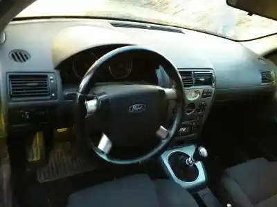 Véhicule à la ferraille ford mondeo turnier (ge) trend (06.2003->) (d) de l'année 2001 alimenté g/chba