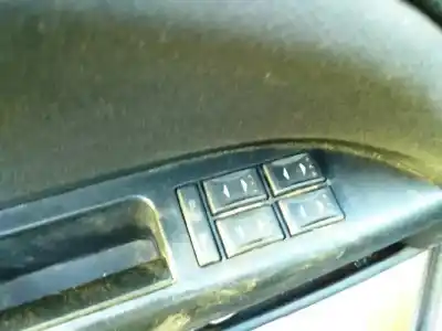 Véhicule à la ferraille ford mondeo turnier (ge) trend (06.2003->) (d) de l'année 2001 alimenté g/chba