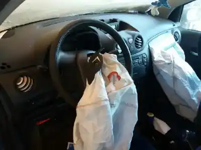 Veículo de Sucata citroen c2 furio do ano 2004 alimentado 8hx