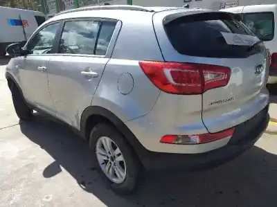 Veicolo di demolizione kia sportage concept 4x2 dell'anno 2001 alimentato d4fd