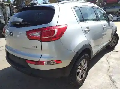 Veicolo di demolizione kia sportage concept 4x2 dell'anno 2001 alimentato d4fd