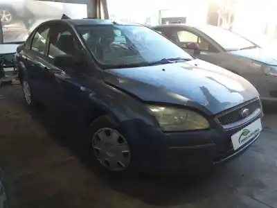Veículo de Sucata ford focus berlina (cap) trend do ano 2001 alimentado hwda