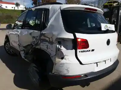 Veicolo di demolizione volkswagen tiguan (5n2) t1 bluemotion dell'anno 2001 alimentato cffb