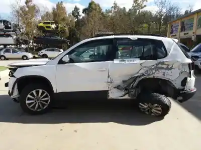 Veicolo di demolizione volkswagen tiguan (5n2) t1 bluemotion dell'anno 2001 alimentato cffb