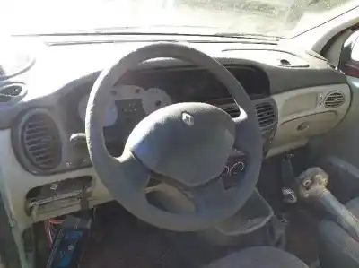 Scrapping Vehicle renault                                            scenic rx4 (ja0)                                                                                                                                                                                                                                           1.9 dci salomon of the year 2002 powered f9q732