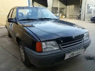 Vehicul casat opel kadett e sprint lim. 82 cv / 60 kw al anului 1989 alimentat 16sv