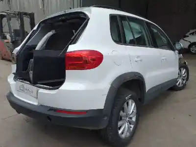 Veicolo di demolizione volkswagen tiguan (5n2) advance bluemotion dell'anno 2001 alimentato cffd