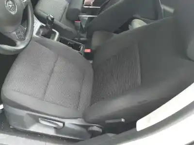 Veicolo di demolizione volkswagen tiguan (5n2) advance bluemotion dell'anno 2001 alimentato cffd