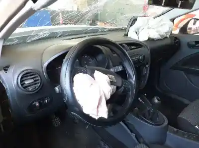 Veículo de Sucata seat leon (1p1) reference do ano 2009 alimentado bxe