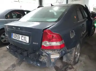Veículo de Sucata volvo s40 berlina 2.0 d kinetic do ano 2004 alimentado d4204t