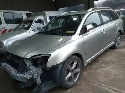 Veículo de Sucata TOYOTA AVENSIS (_T25_) 2.2 D-CAT (ADT251_) do ano 2007 alimentado 2ADFHV