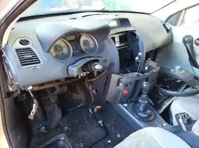 Veículo de Sucata renault megane iii berlina 5 p dynamique do ano 2007 alimentado k9k732