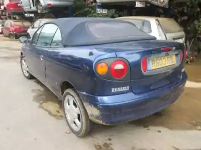 Scrapping Vehicle renault megane i cabriolet (ea0) 2.0 16v of the year 2001 powered 
