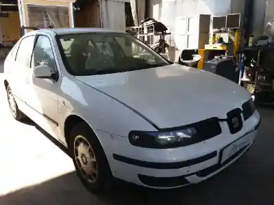 Здавання транспортного засобу seat leon (1m1) 1.4 16v року 2003 потужний bca