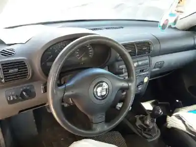 Здавання транспортного засобу seat leon (1m1) 1.4 16v року 2003 потужний bca