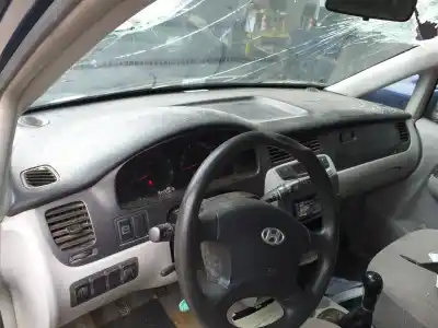 Veículo de Sucata hyundai trajet (fo) 2.0 crdi gls do ano 2004 alimentado d4ea