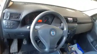 Veicolo di demolizione fiat stilo (192) 1.9 jtd cat dell'anno 2003 alimentato 192a1000