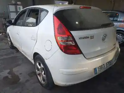 Scrapping Vehicle hyundai i30 classic of the year 2001 powered d4fb