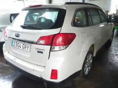 Sloopvoertuig subaru legacy kombi/outback b14 outback limited van het jaar 2009 aangedreven ee20