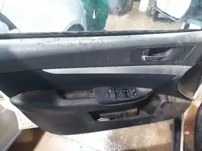 Sloopvoertuig subaru legacy kombi/outback b14 outback limited van het jaar 2009 aangedreven ee20