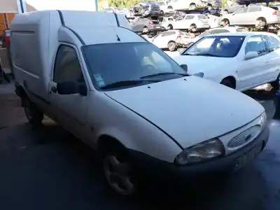 Vehicul casat ford fiesta courier (dx) familiar al anului 2001 alimentat 