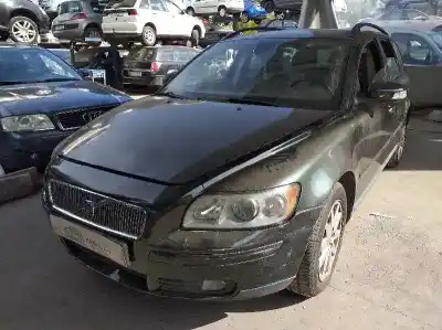 Veículo de Sucata volvo v50 familiar 1.6 d momentum do ano 2006 alimentado d4164t