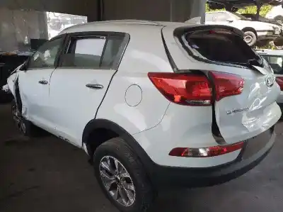 Verschrottungsfahrzeug kia sportage drive 4x2 des jahres 2001 angetrieben d4fd