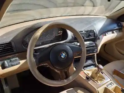 Veículo de Sucata bmw serie 3 berlina (e46) 320d do ano 2001 alimentado 204d1