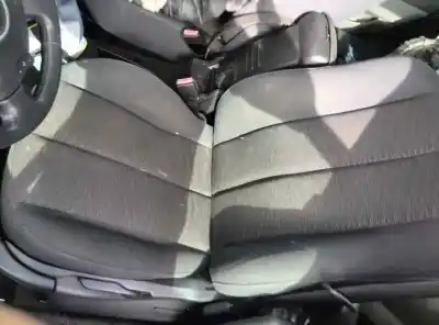 Здавання транспортного засобу renault scenic iii dynamique року 2007 потужний 